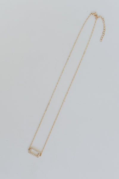 trendy gold necklaces