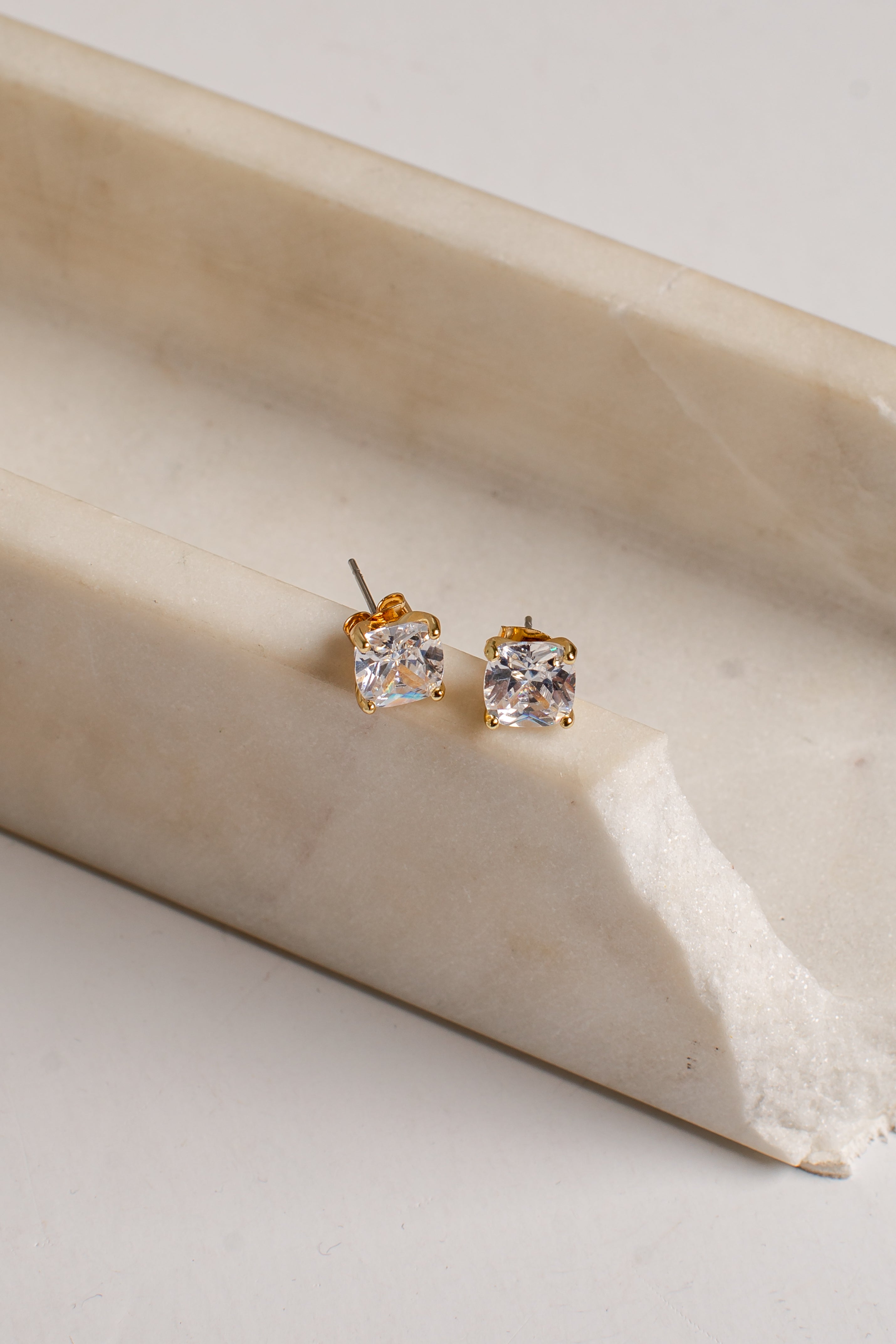 gold earrings