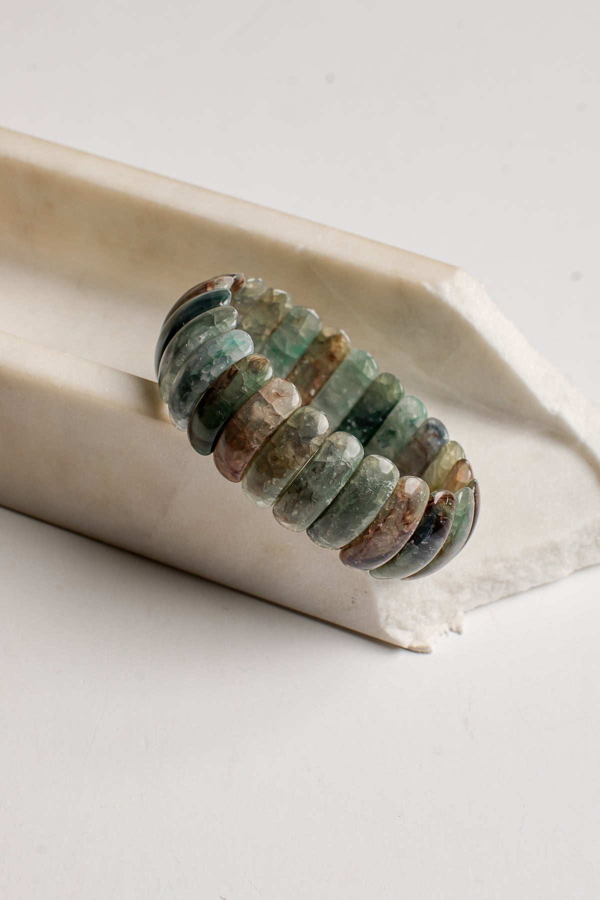 green stretch marbled bracelet