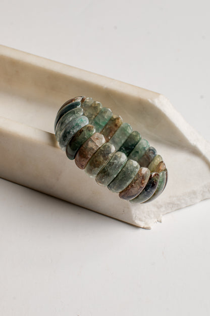 green stretch marbled bracelet
