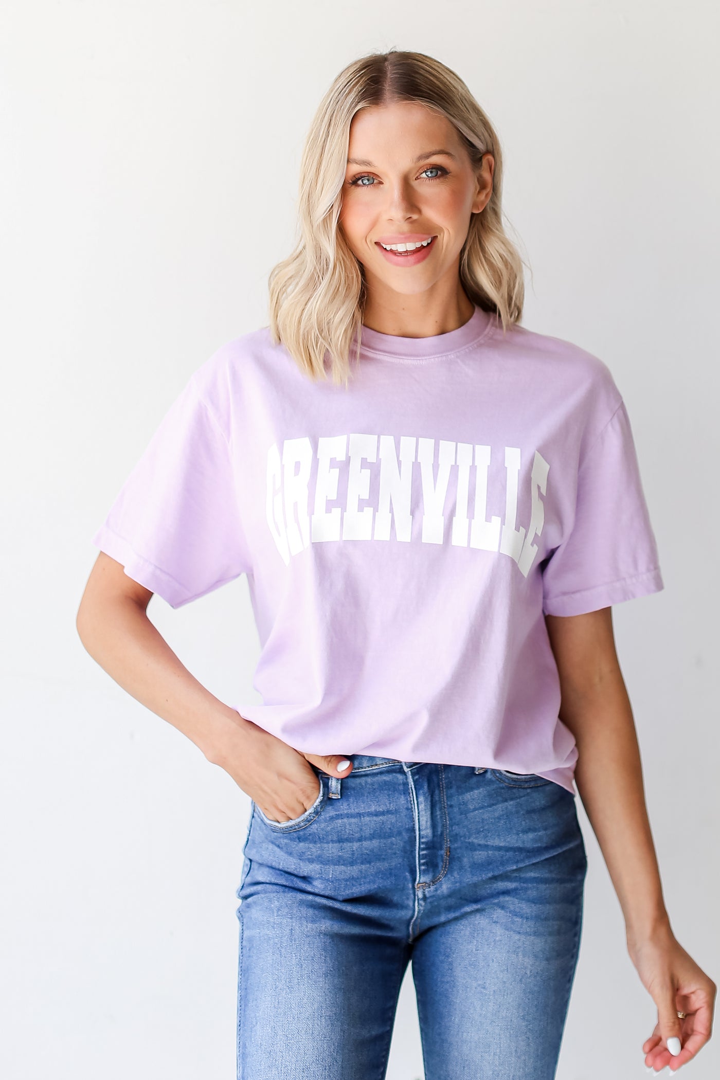 Lavender Greenville Tee on dress up model
