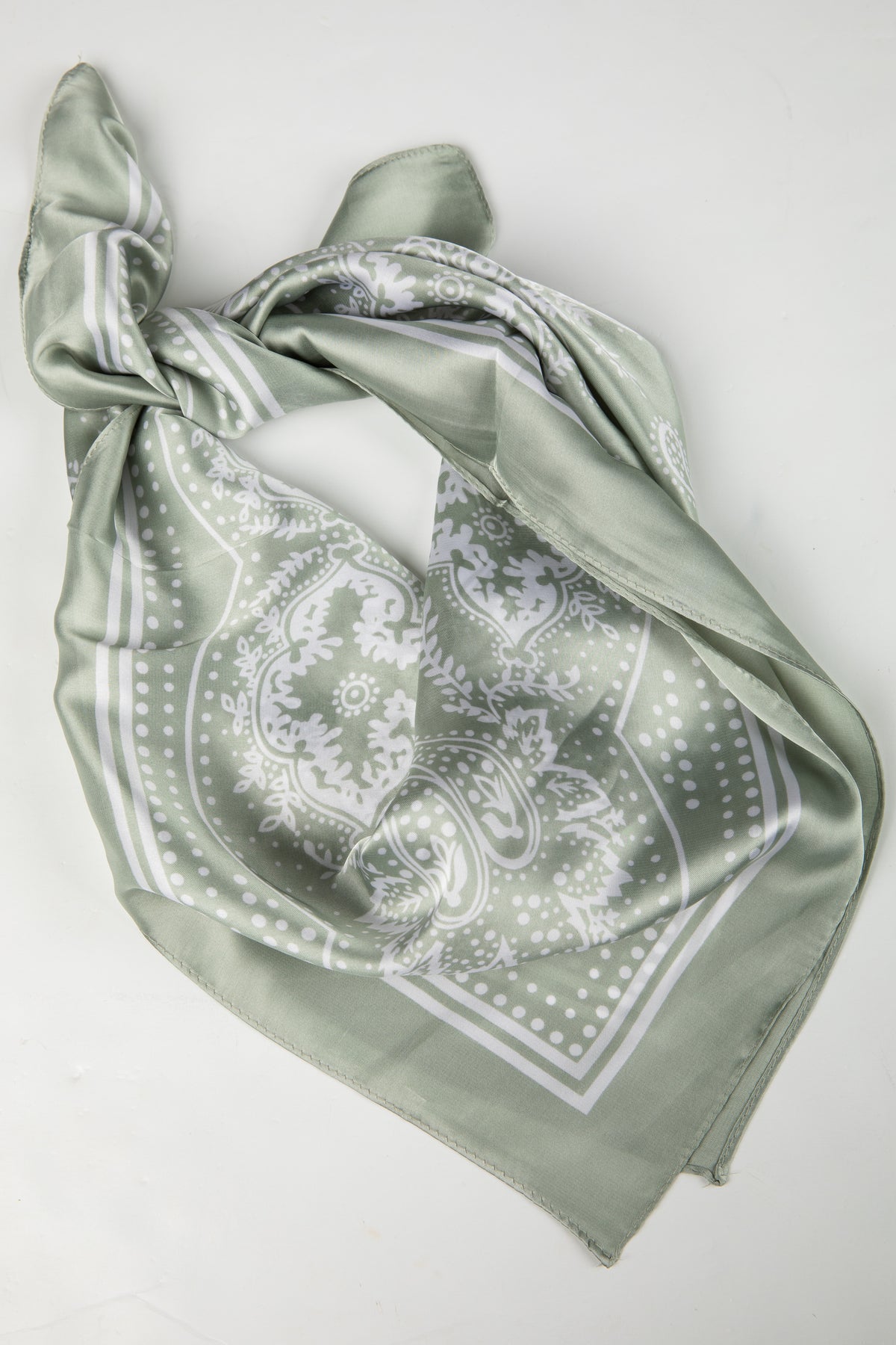 FonVan 12 Bandanas Satin De Soie Colorés - Foulards Multifonctions Pour Sacs Et Cheveux