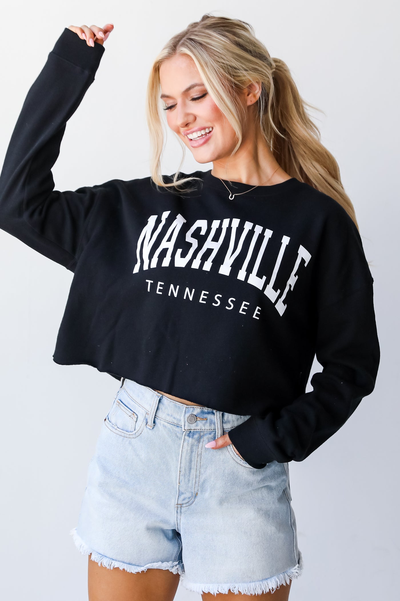 Black Nashville Tennessee Cropped Pullover front view