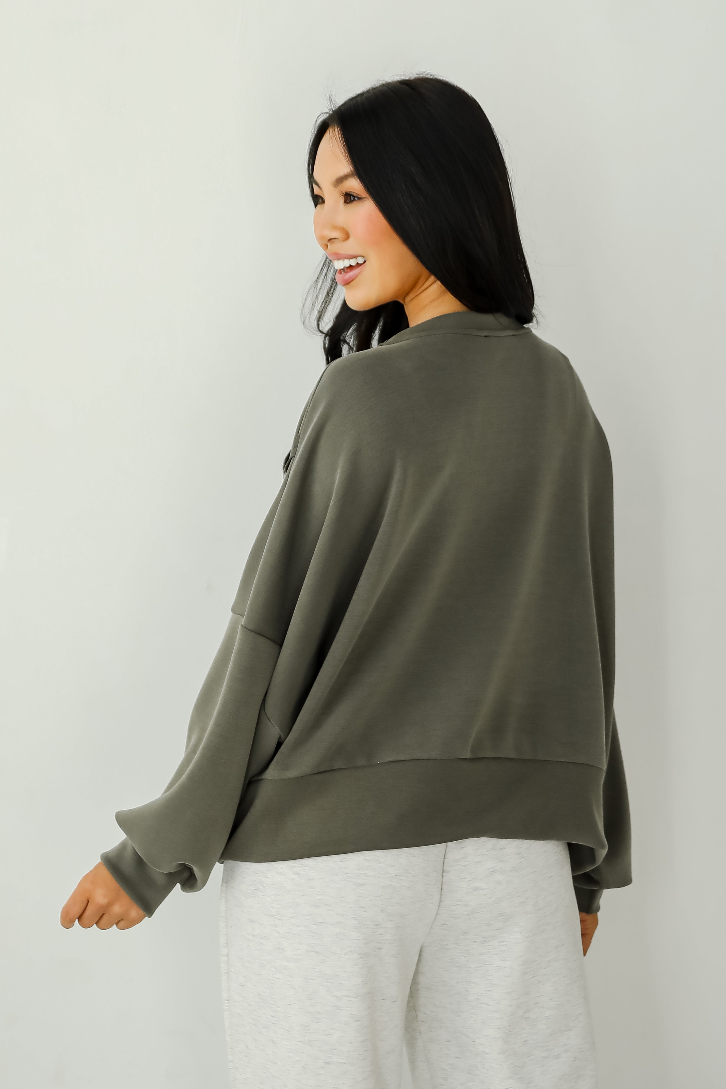 Ultra Air Soft Olive Pullover