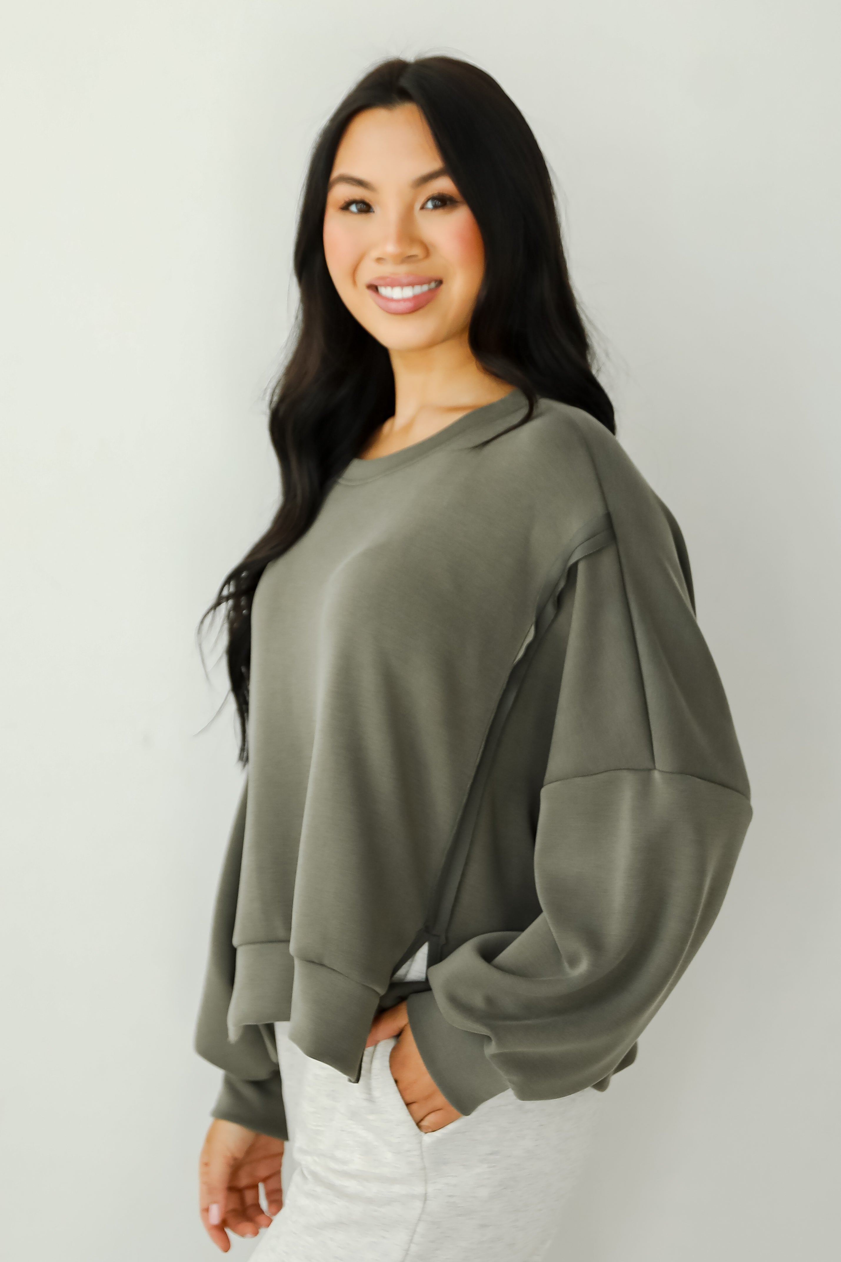 Ultra Air Soft Olive Pullover