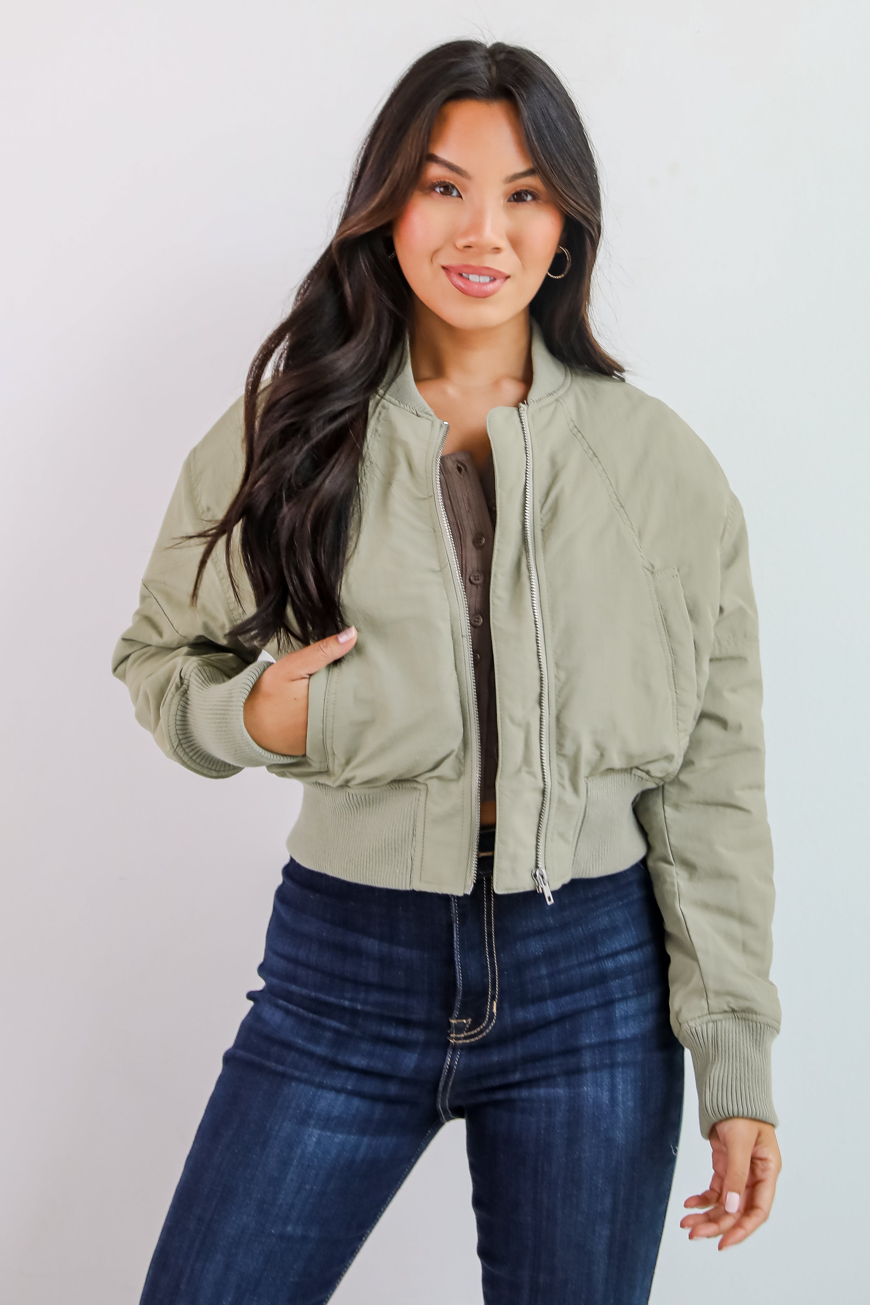 Cropped olive jacket fashion