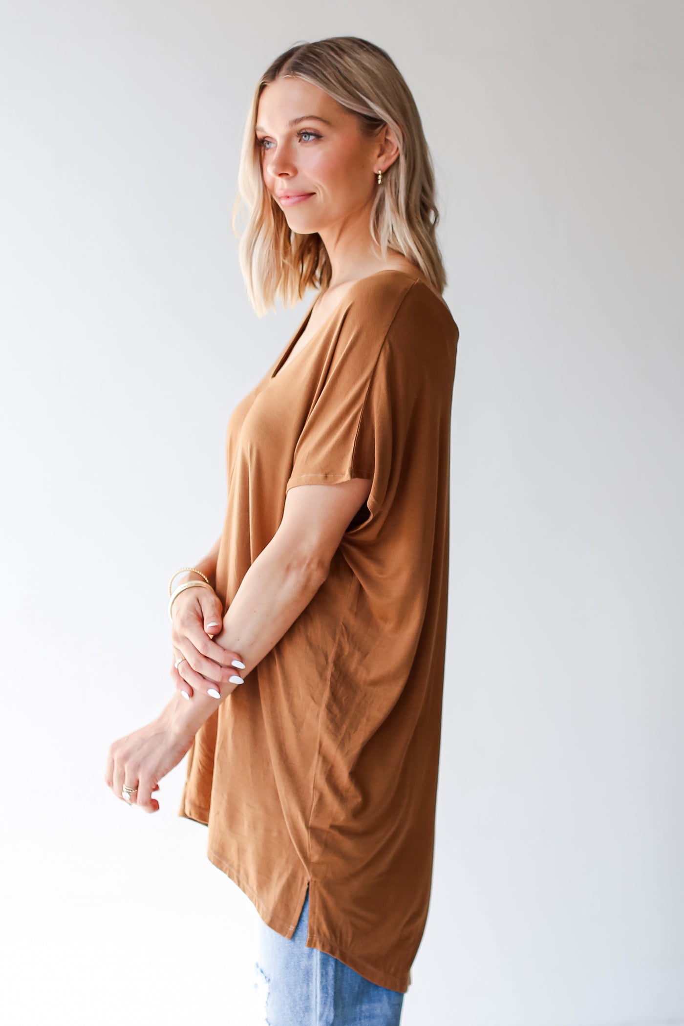 camel Everyday Oversized Tee side view