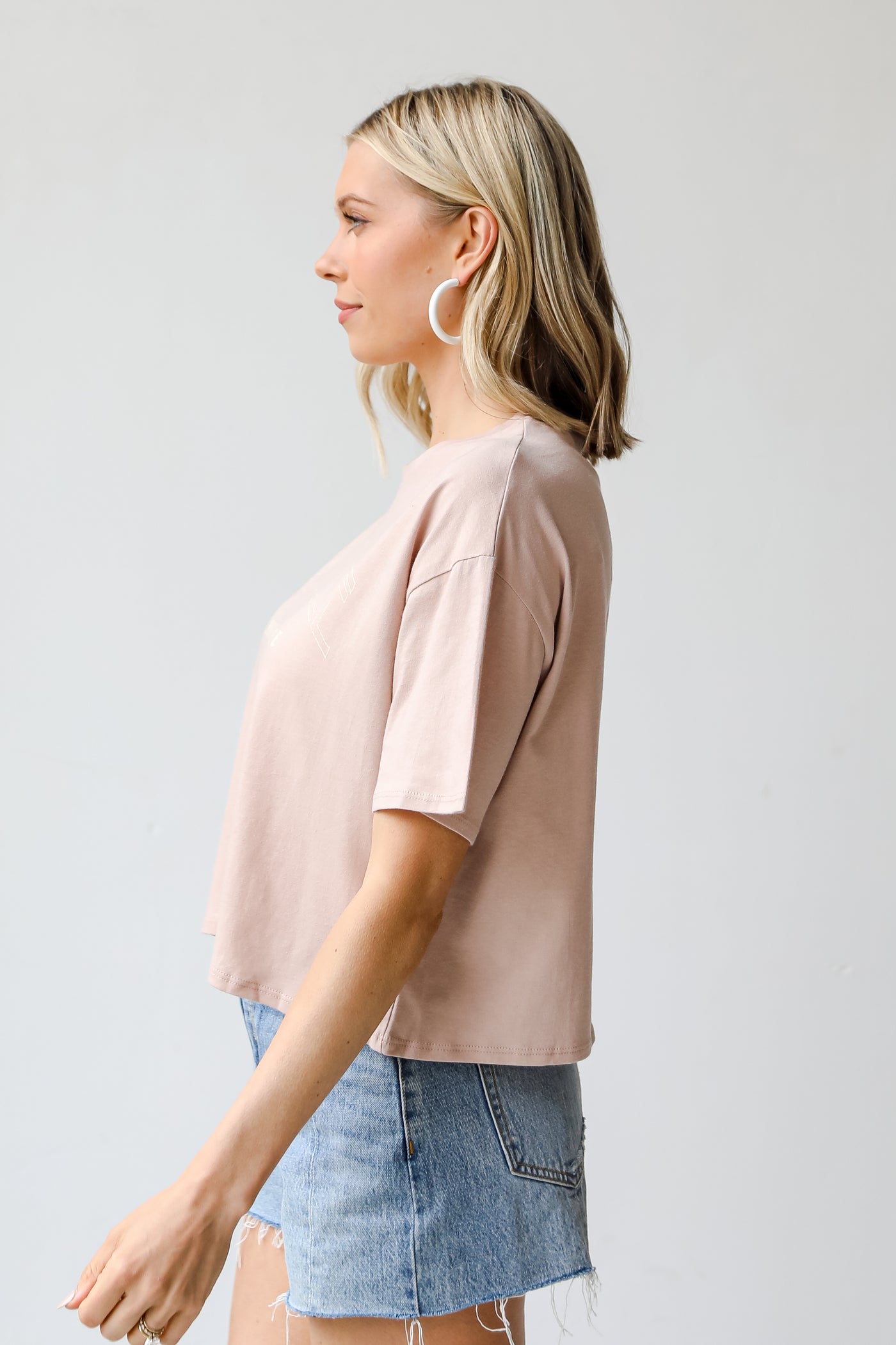 taupe Nashville Tennessee Cropped Graphic Tee side view