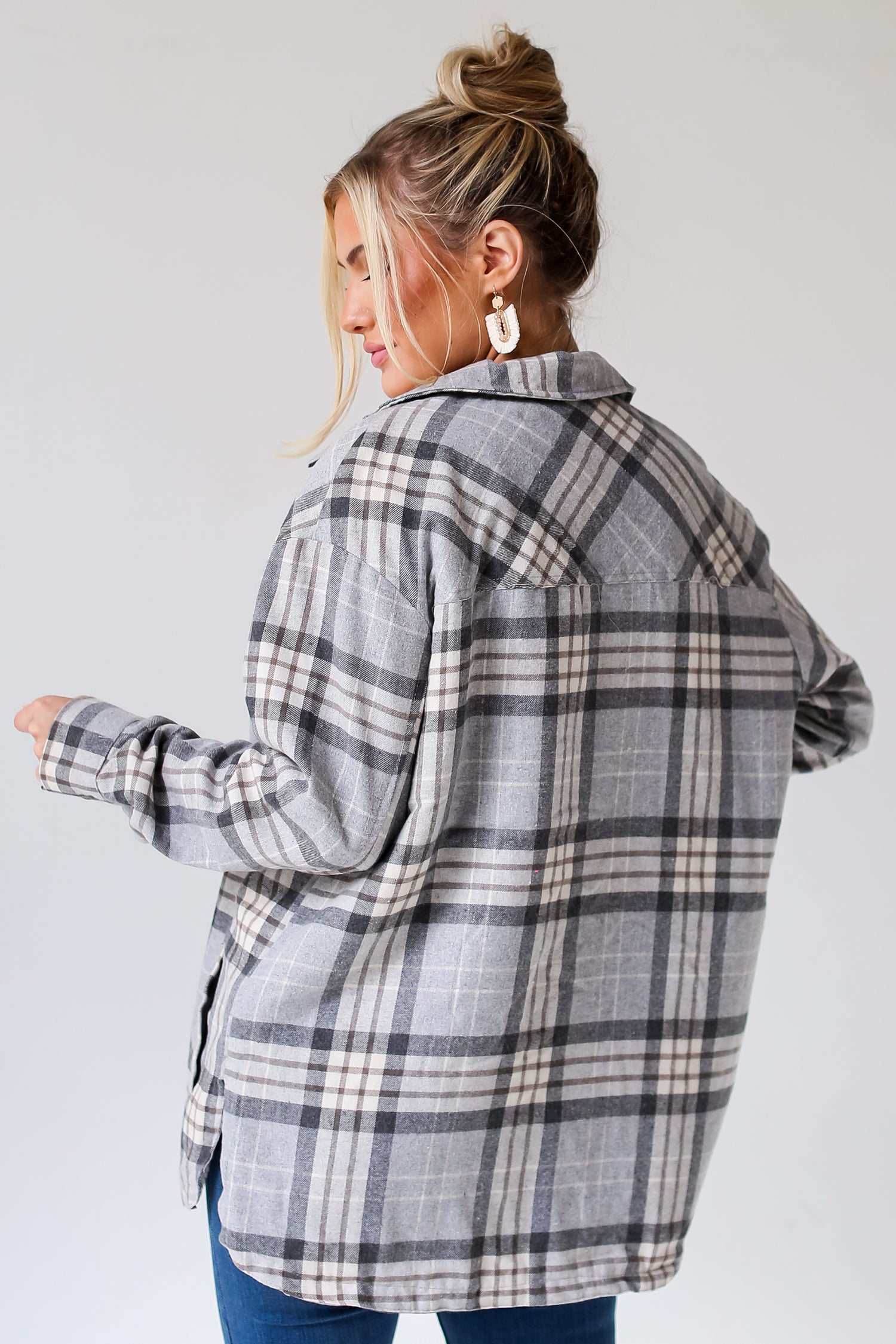 trendy Grey Plaid Sherpa Shacket