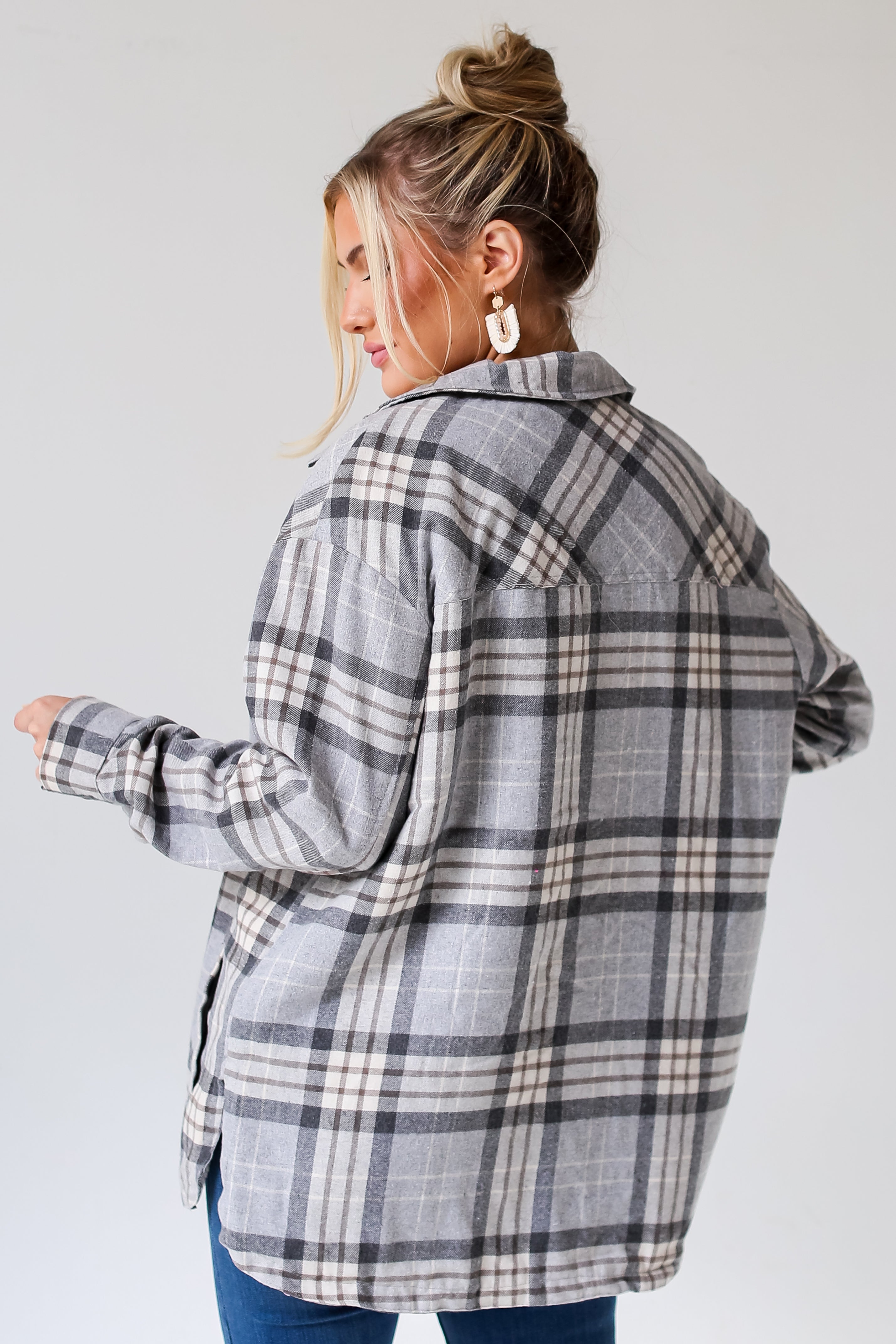 trendy Grey Plaid Sherpa Shacket