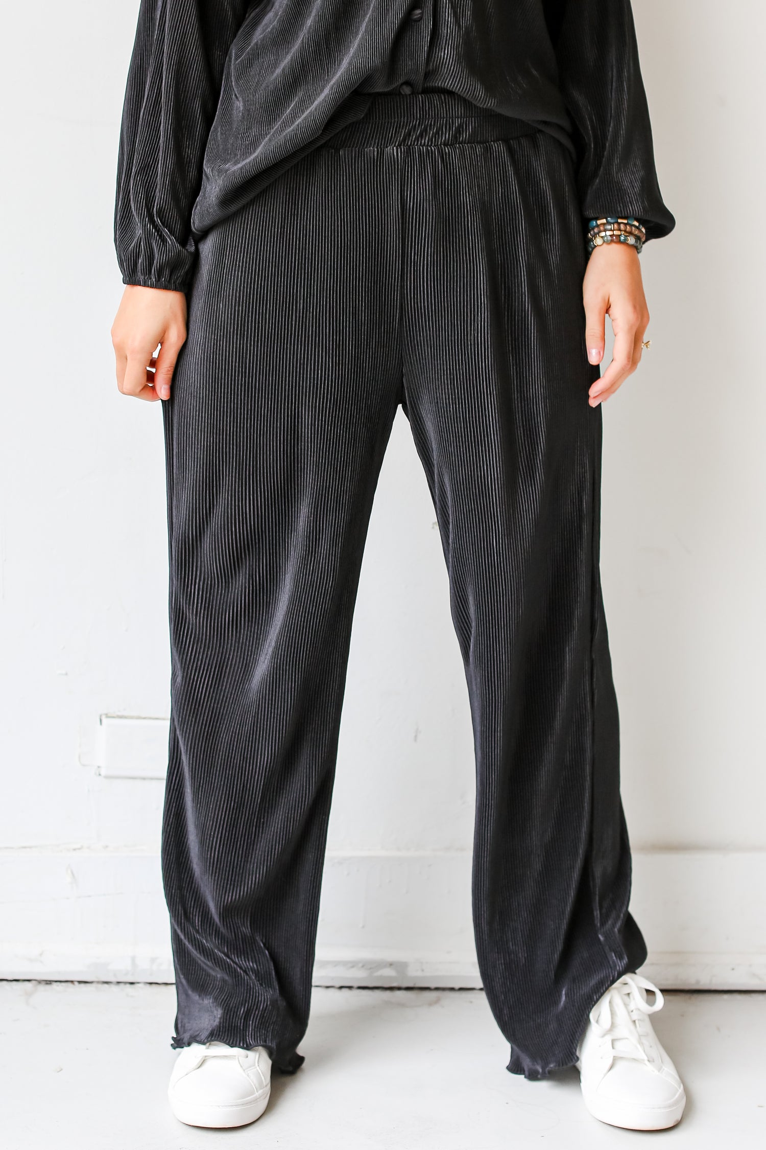 black plisse pants