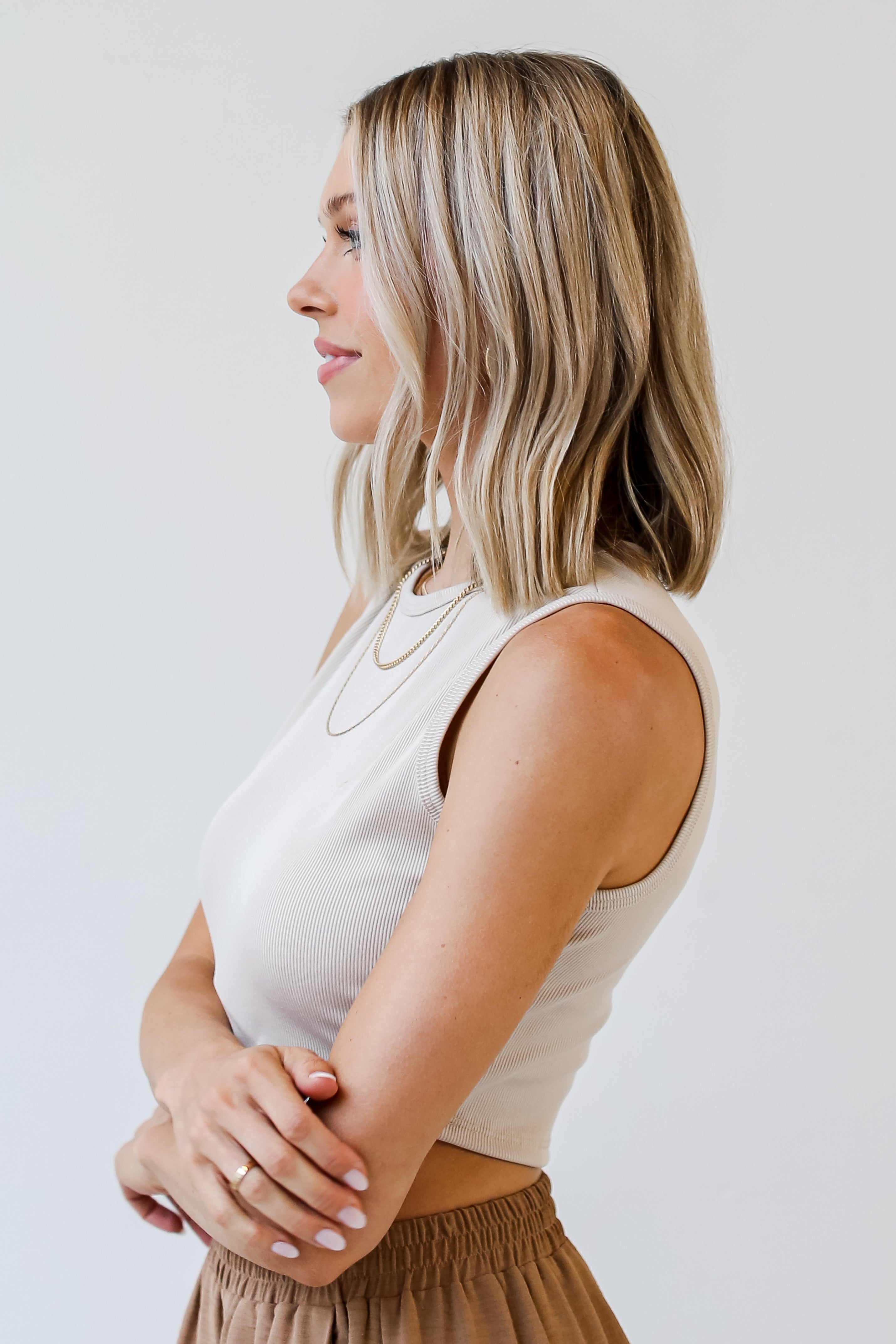 taupe basic Cropped Tank side view