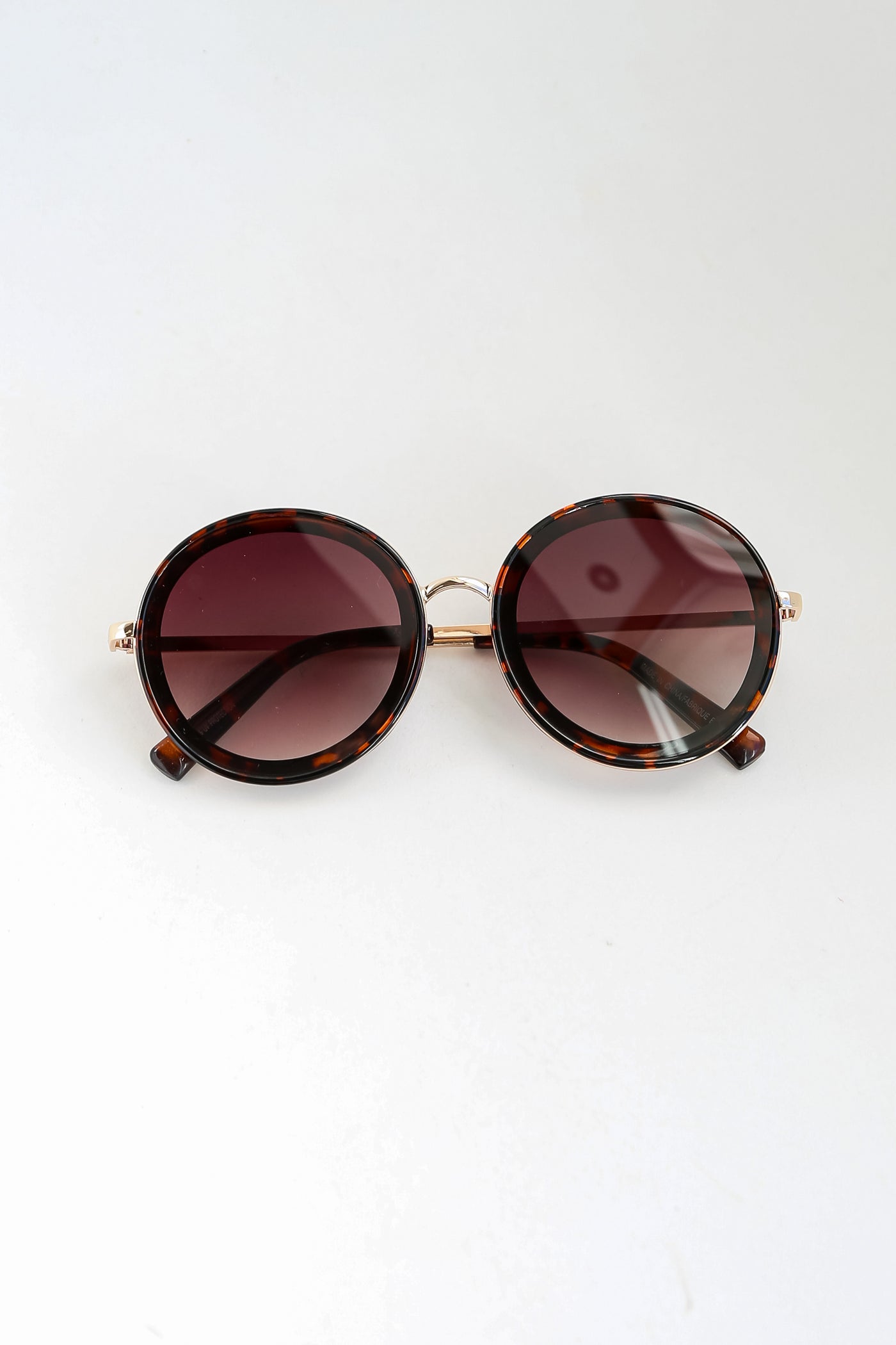 Tortoise Circle Sunglasses for women