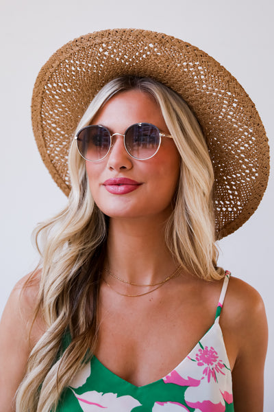 womens sunglasses Throwing Shade Brown Round Sunglasses