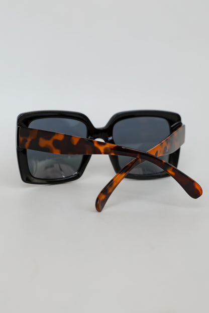 Coolest Essence Oversized Square Sunglasses