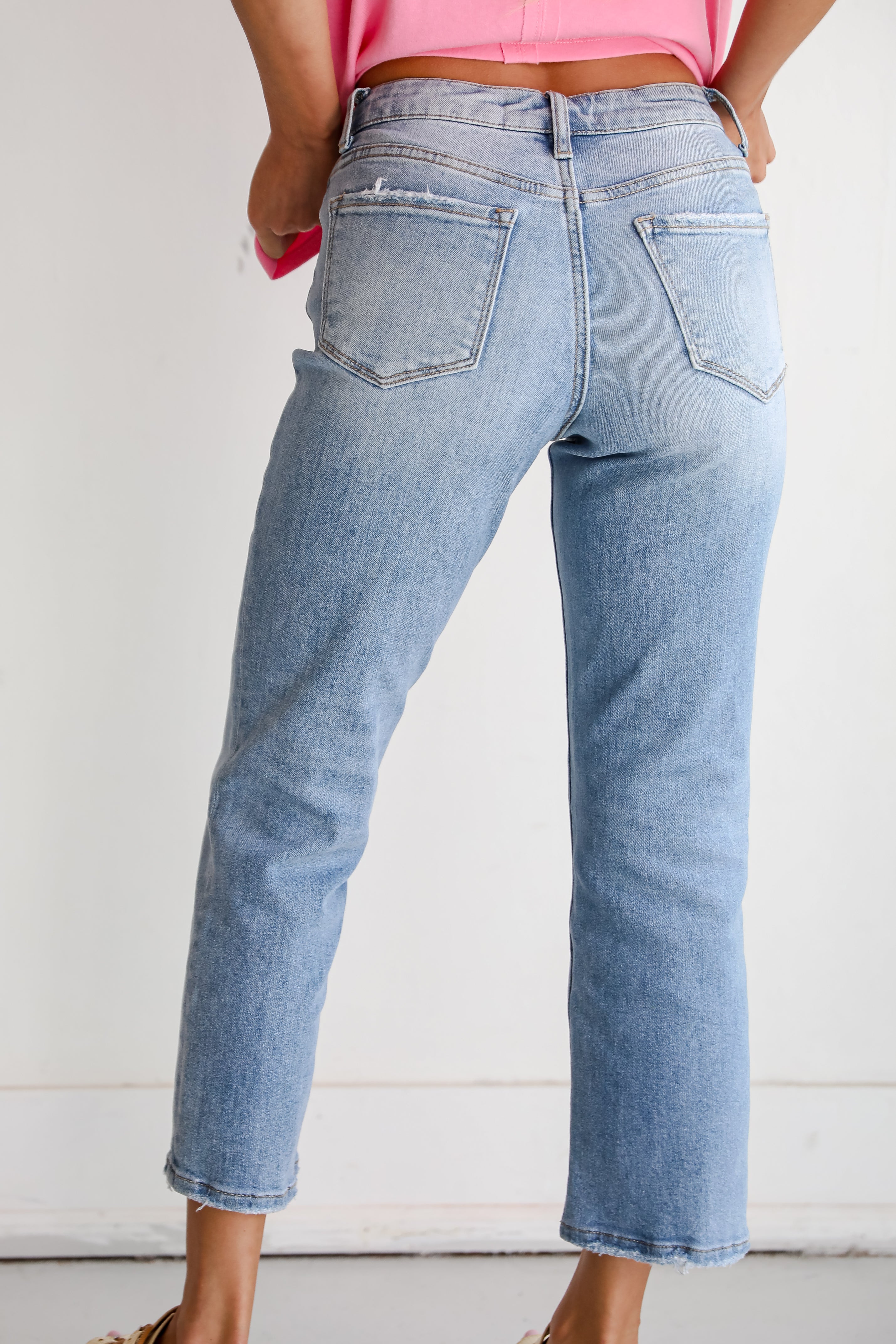 womens Light Wash High-Rise Straight Leg Jeans