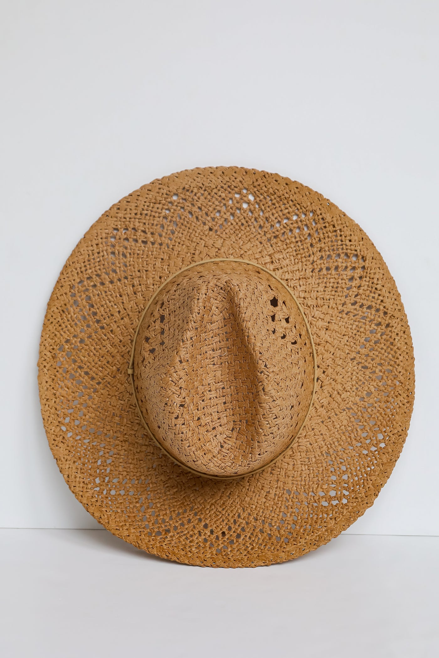 straw beach hat