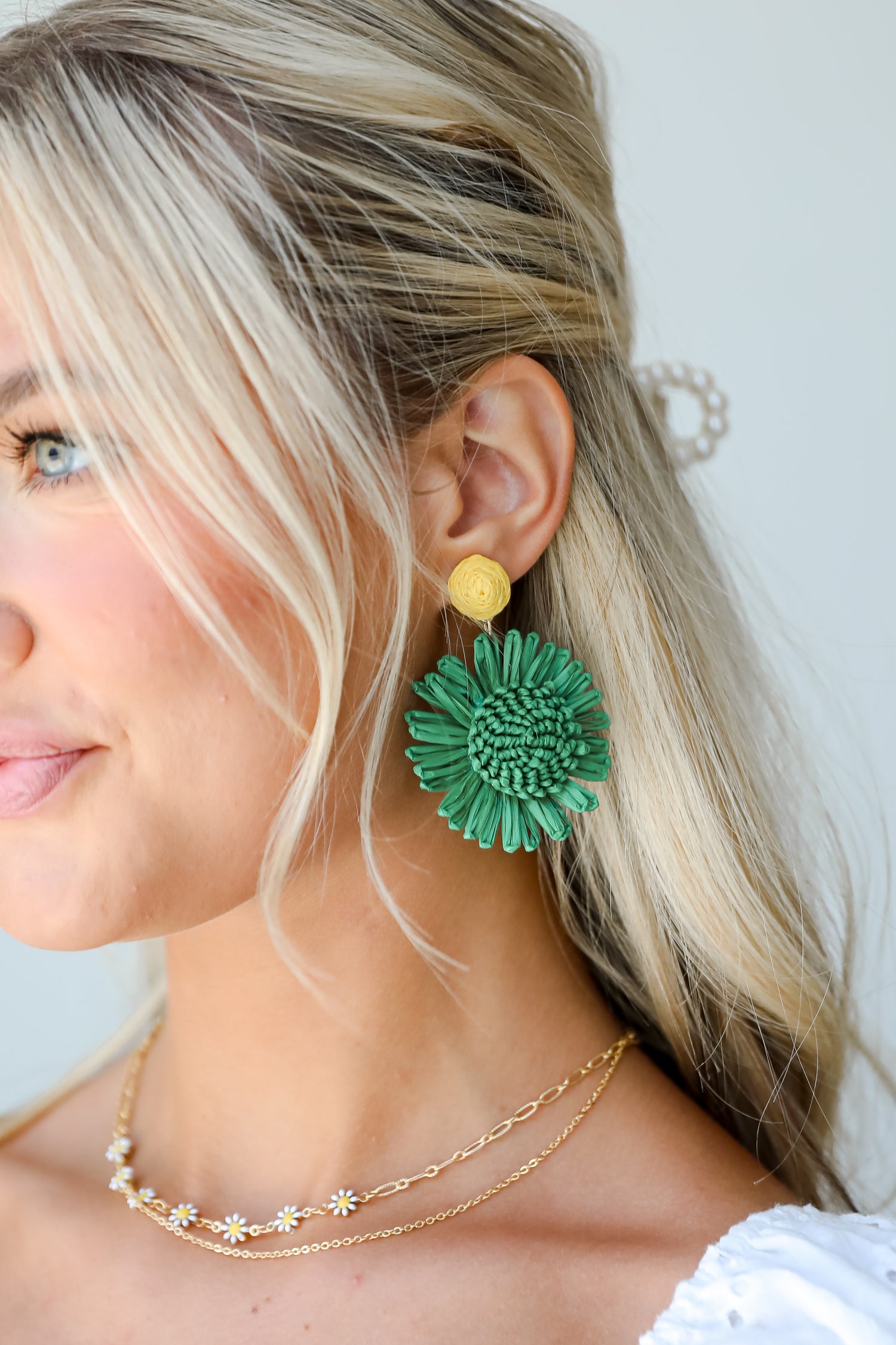 green flower earrings