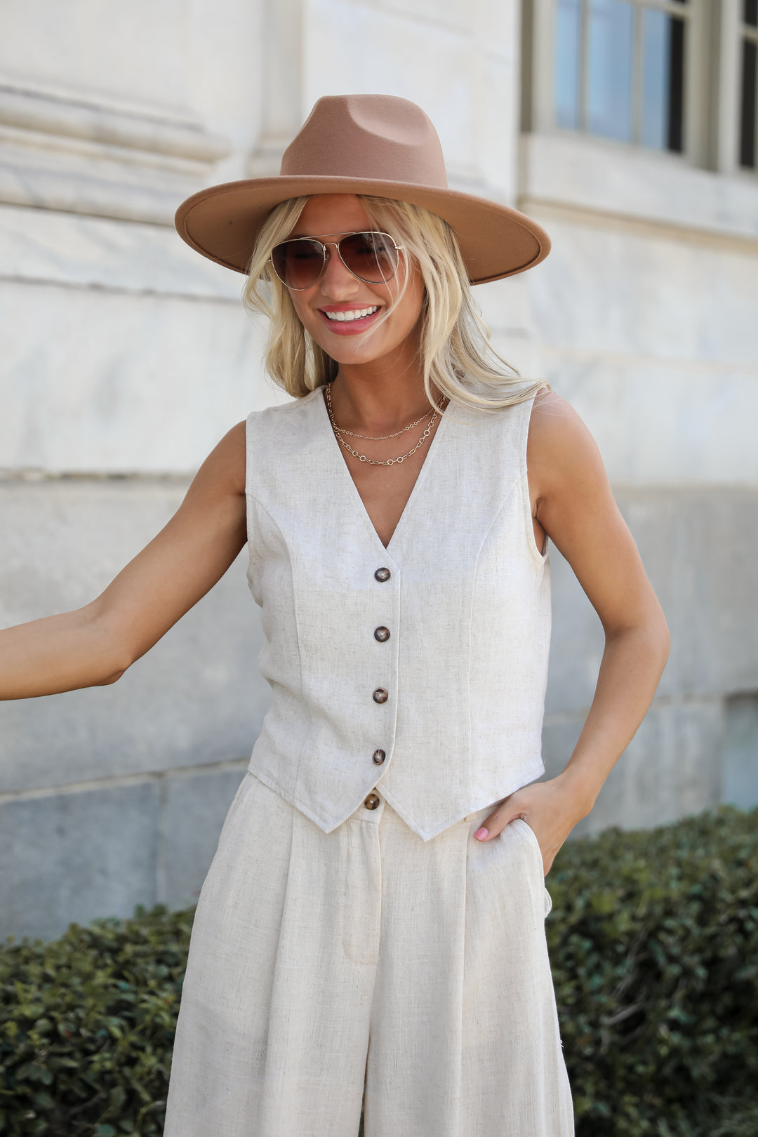 Sophisticated Era Linen Vest