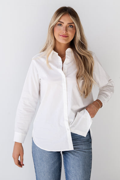 chic Off White Button-Up Blouse