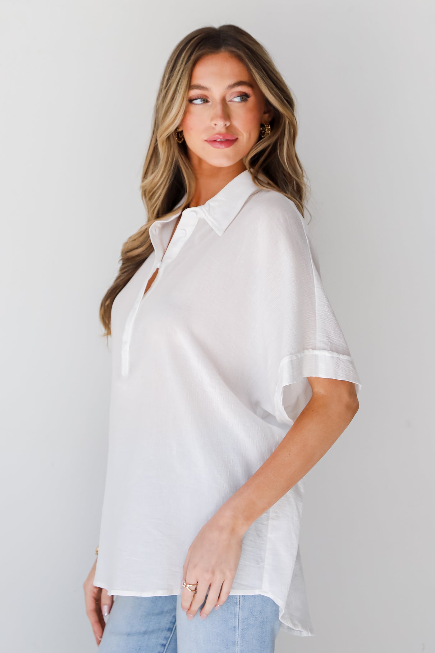 white collared Blouse side view