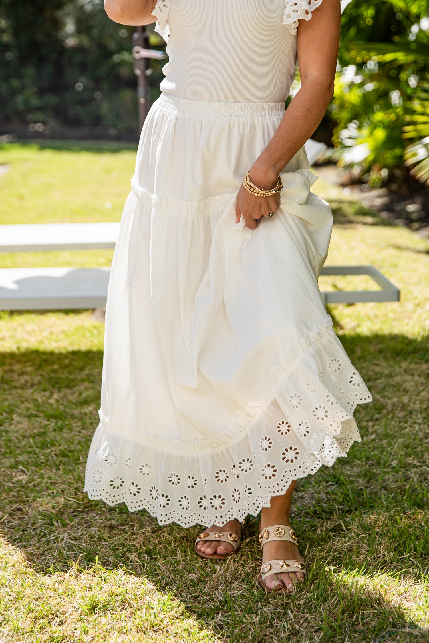 how to dress up a maxi skirt for a wedding What to Wear to a Wedding
