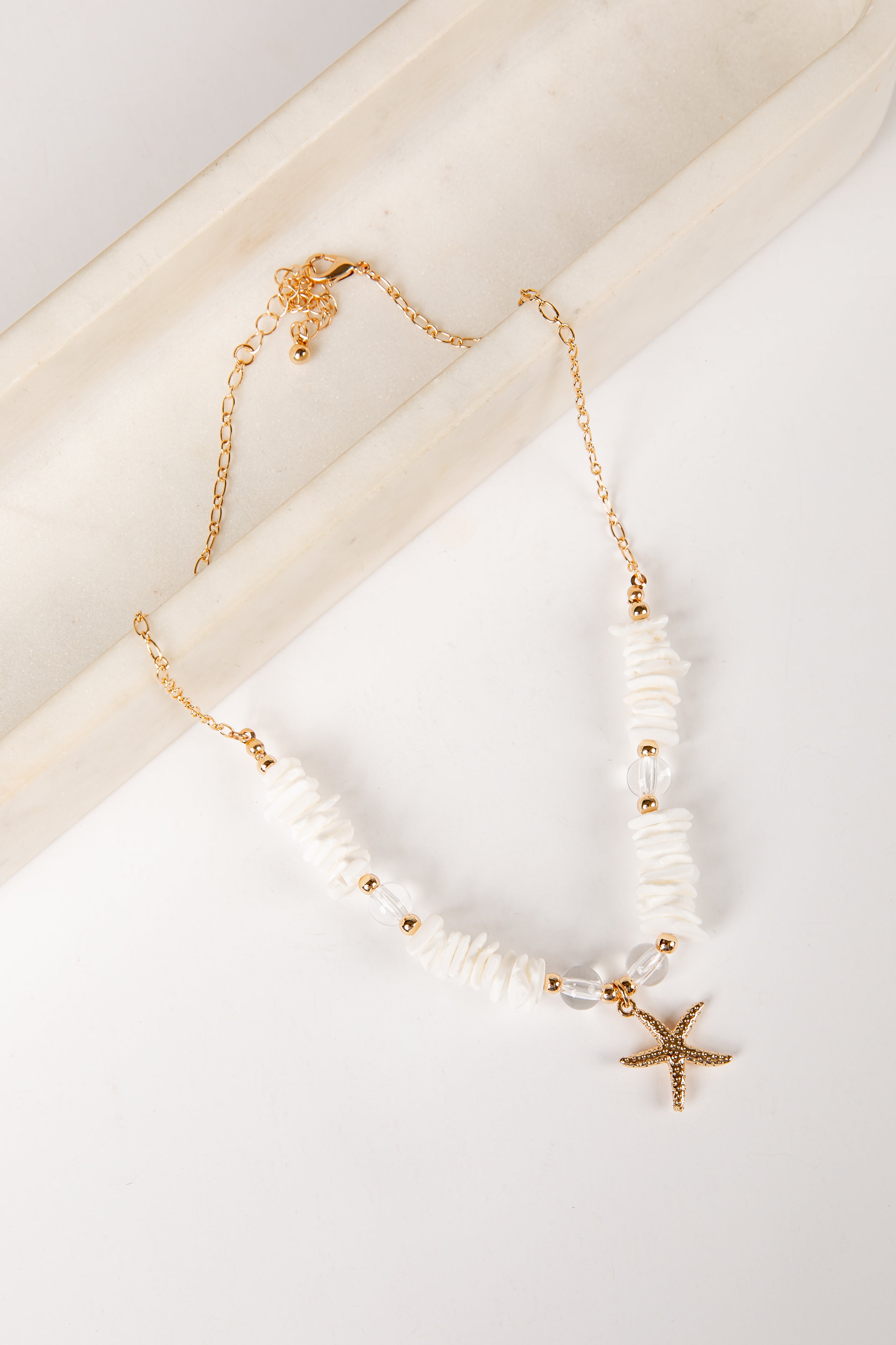 Allee Coastal Shell & Starfish White Necklace – Dress Up