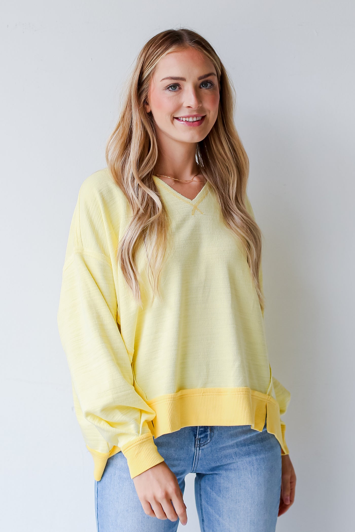 Yellow Oversized Pullover on dress up model