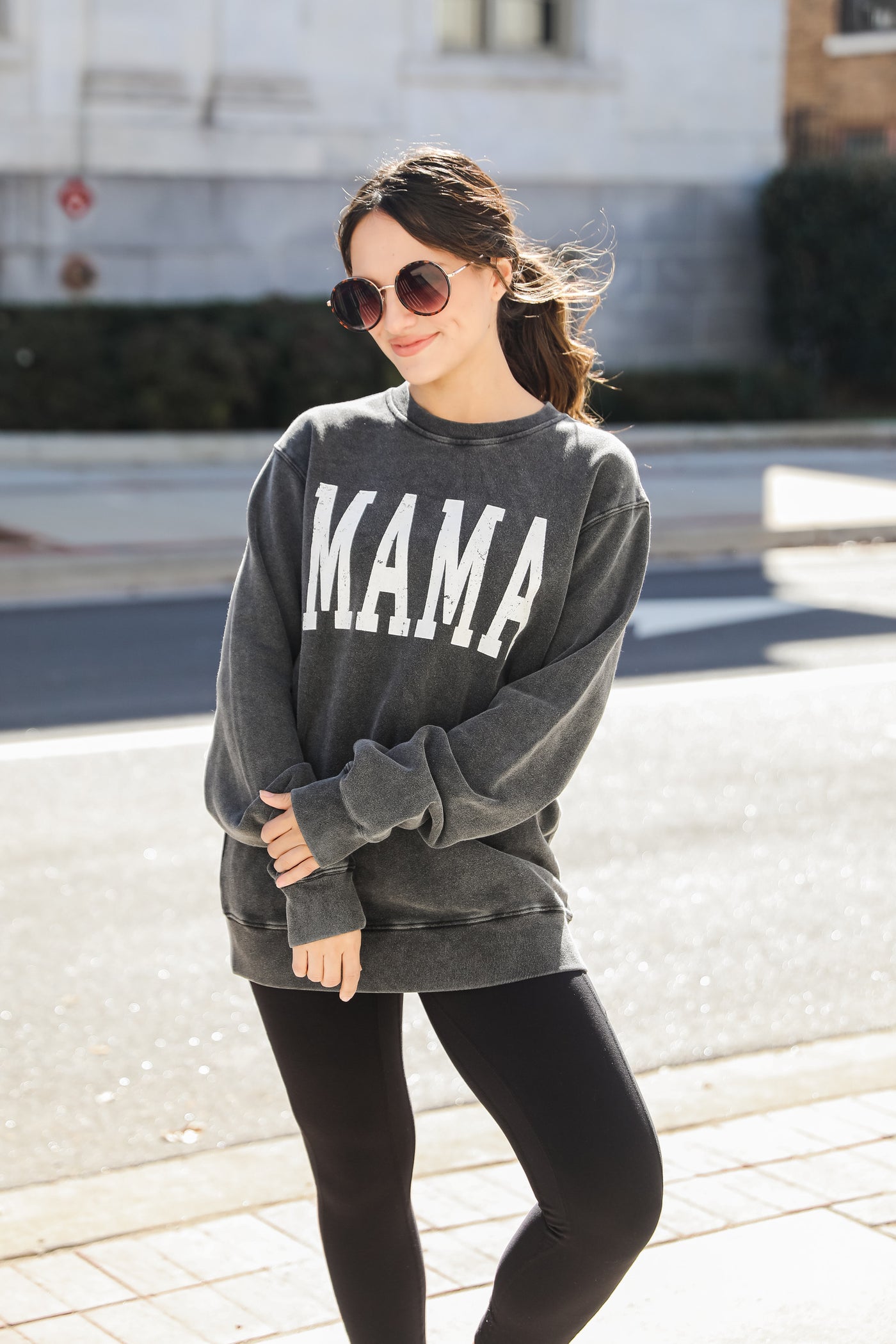 Mama Oversized Pullover on model