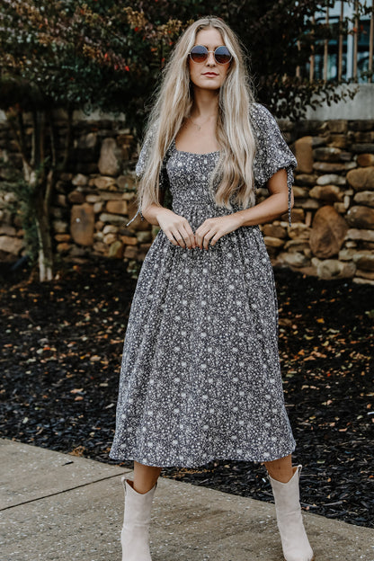 Make It Mesmerizing Floral Midi Dress