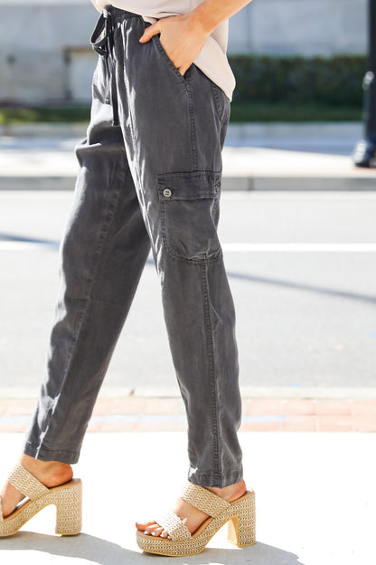 FINAL SALE - All The Confidence Cargo Pants