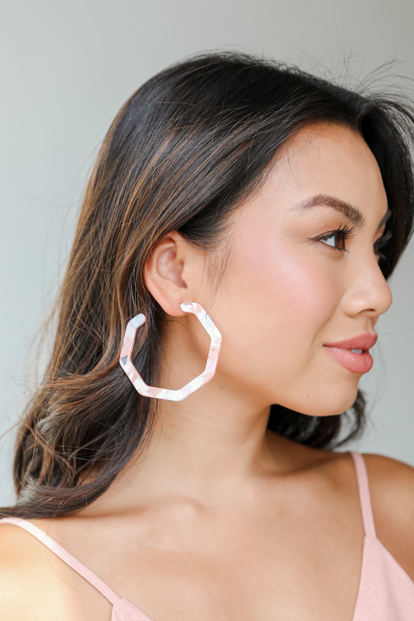 Acrylic Geometric Hoop Earrings in pink
