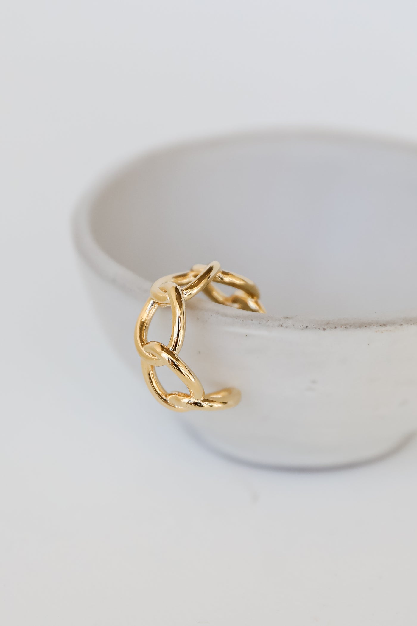 Gold Chainlink Ring close up