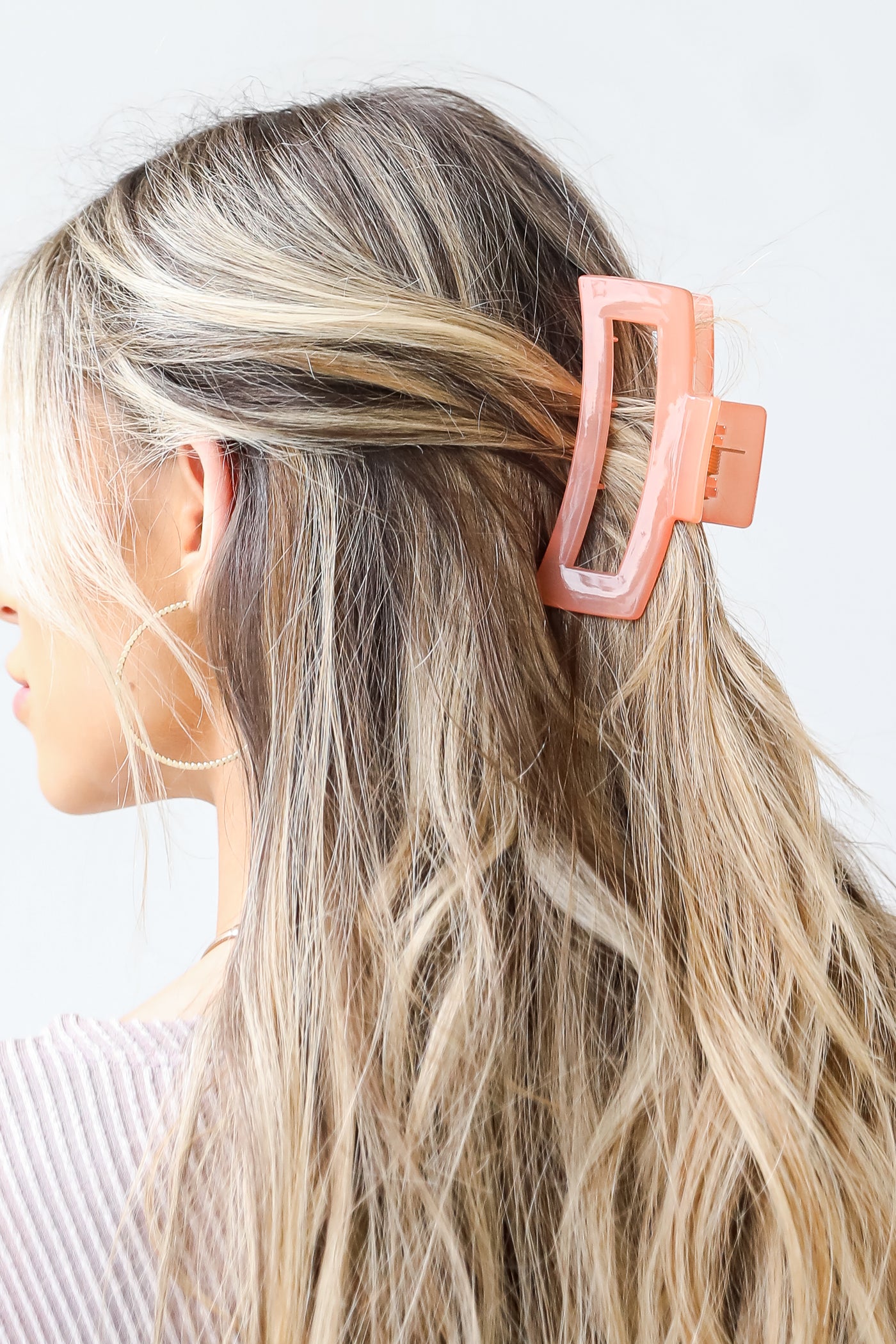 model wearing a Claw Hair Clip in pink