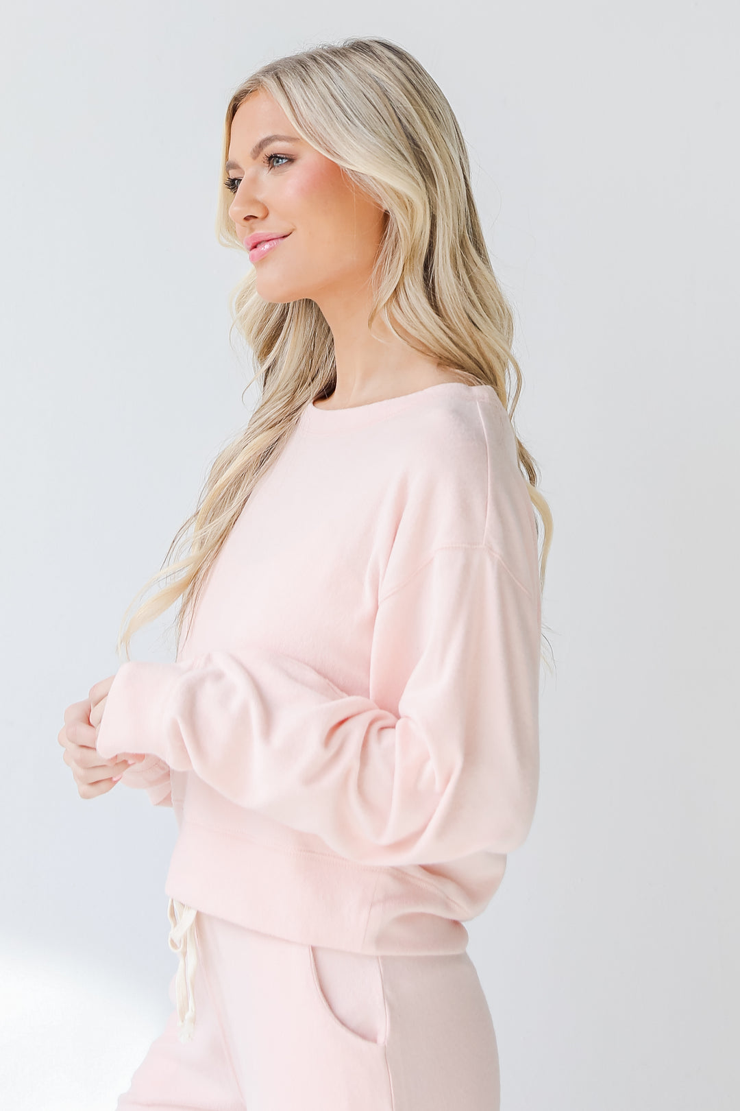 Pullover in blush side view