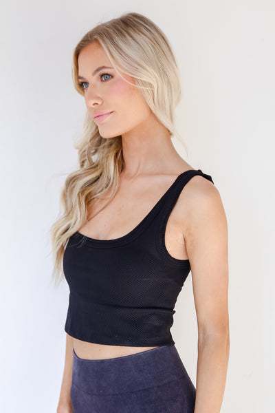 Seamless Cropped Tank in black side view