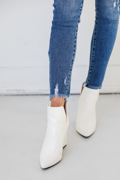 Distressed Skinny Jeans close up