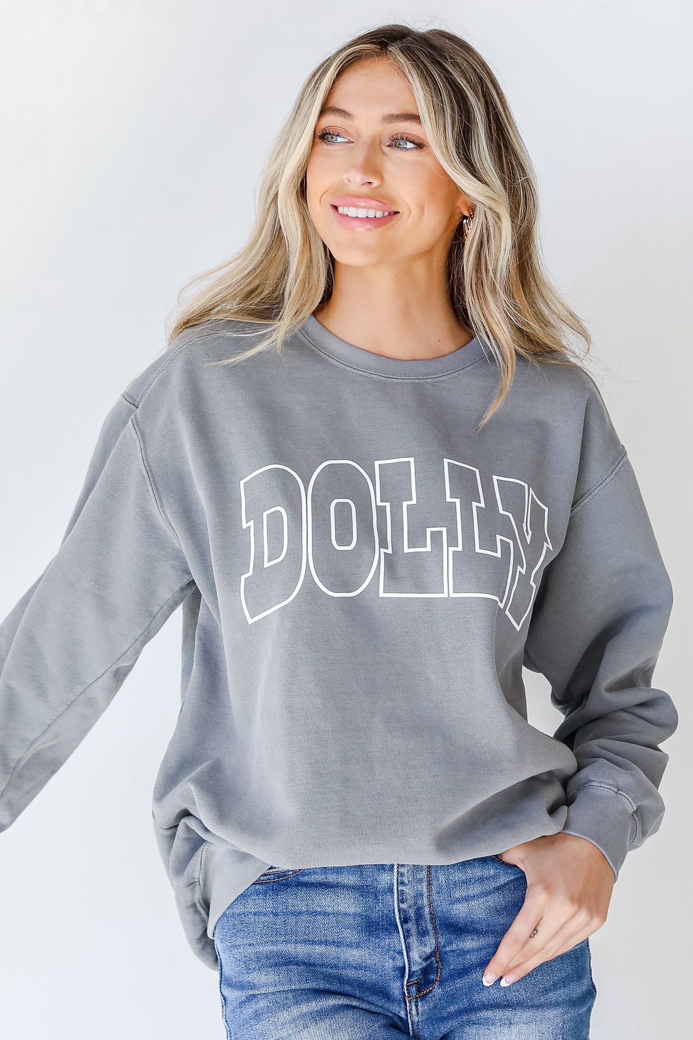 Dolly Pullover front view