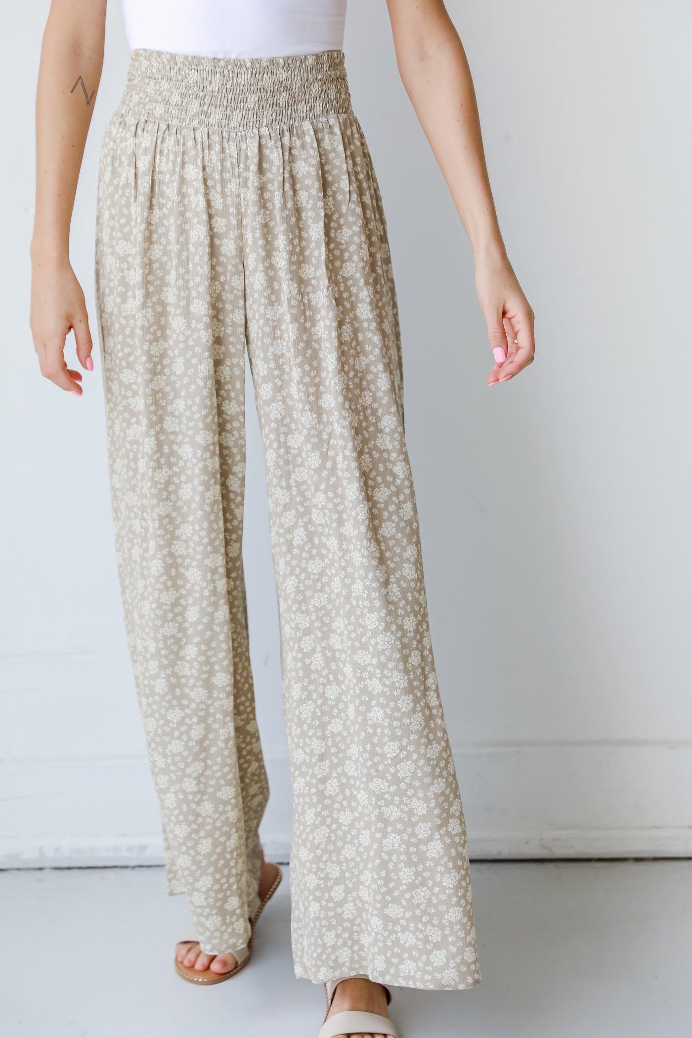 Floral Wide Leg Pants in taupe