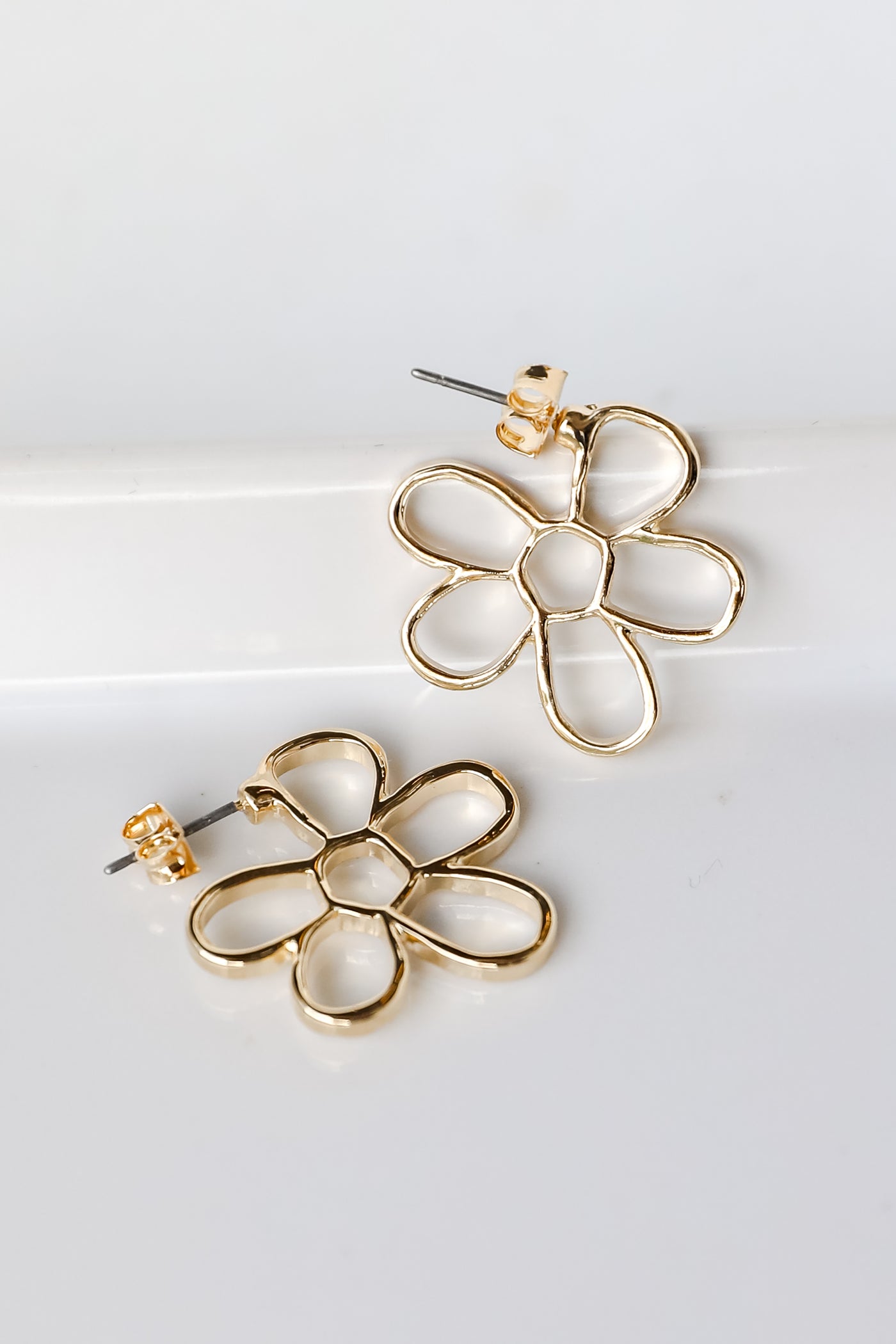 Caroline Gold Flower Earrings