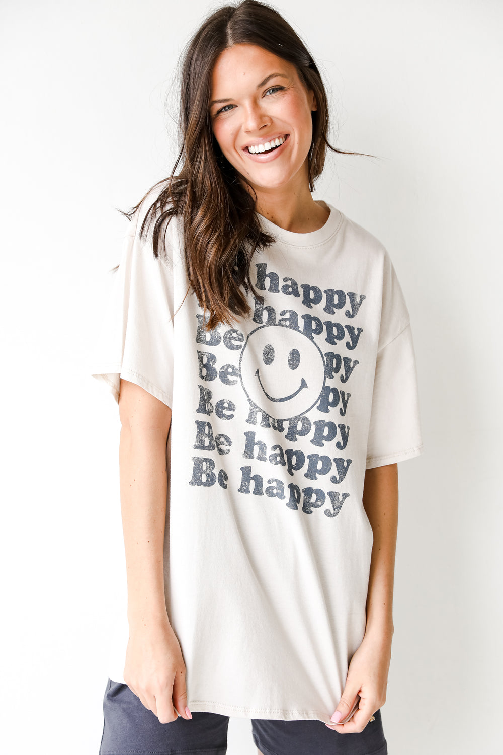Be Happy Smiley Face Graphic Tee from dress up