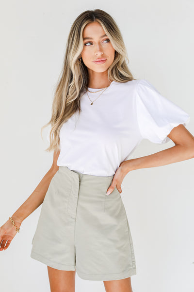 Linen Shorts in olive