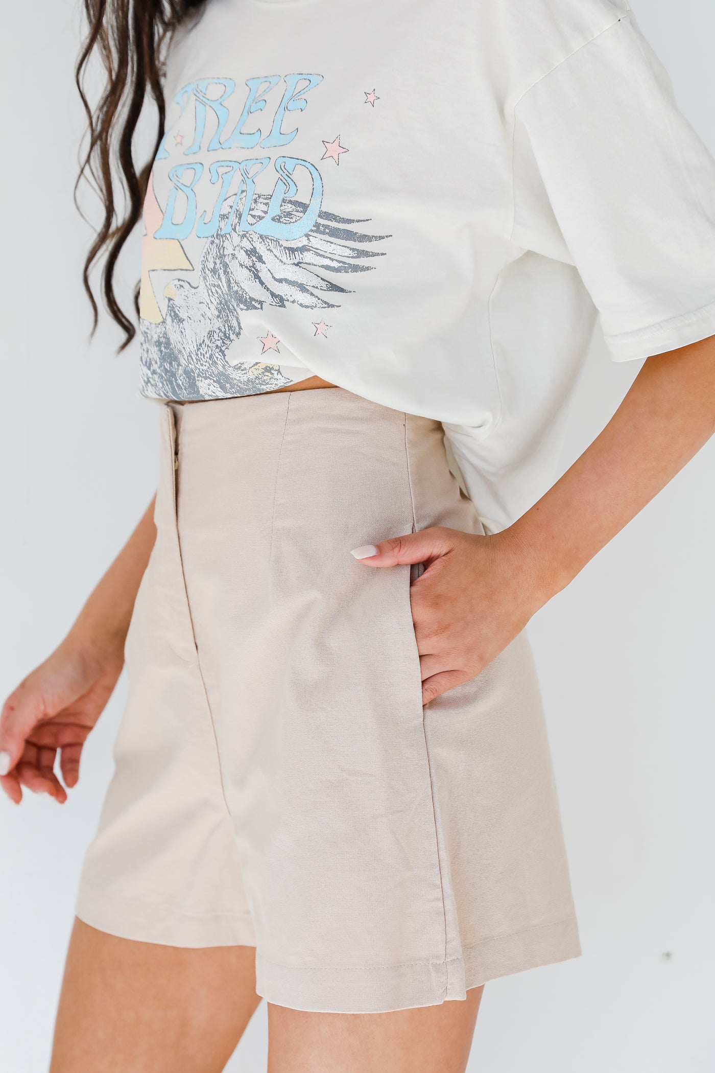 Linen Shorts in khaki side view