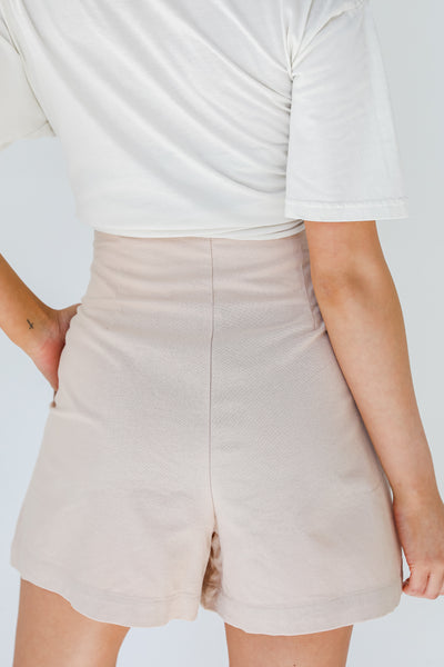 Linen Shorts in khaki back view
