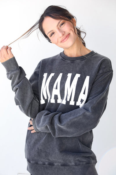 Mama Oversized Pullover close up