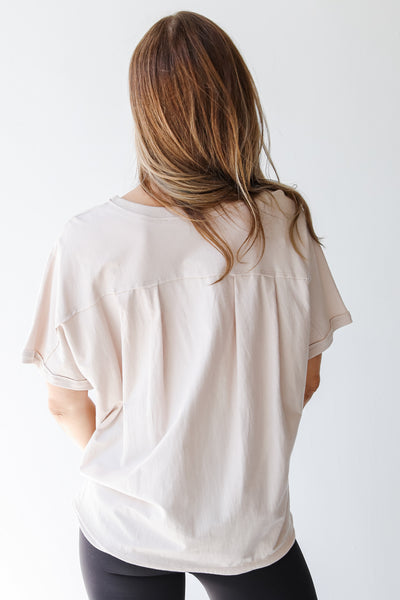 Tee in taupe back view
