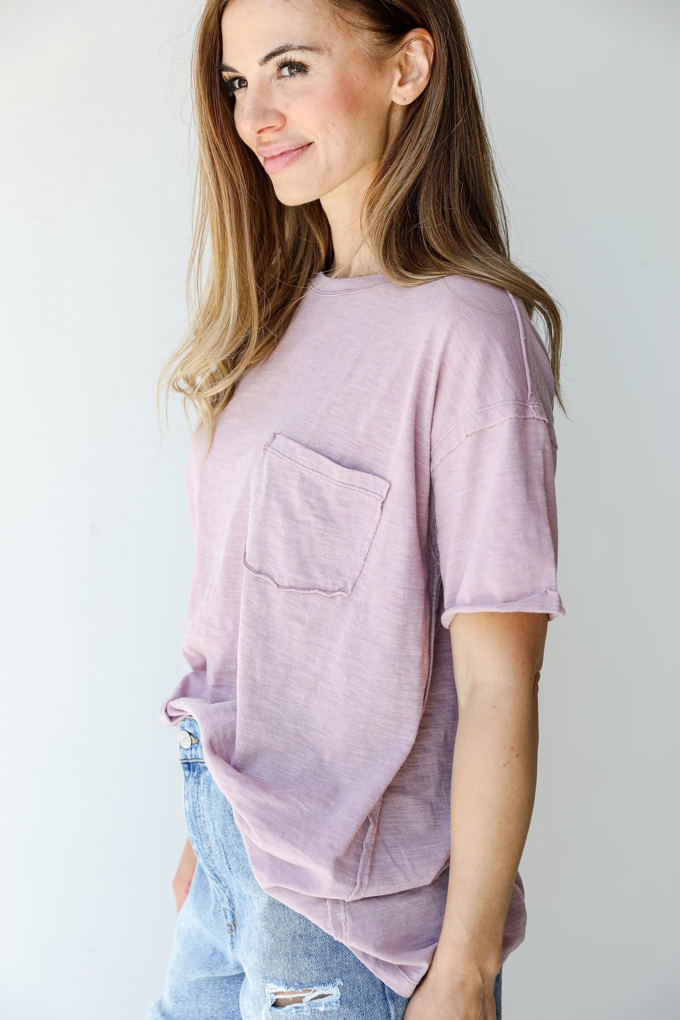Tee in mauve side view