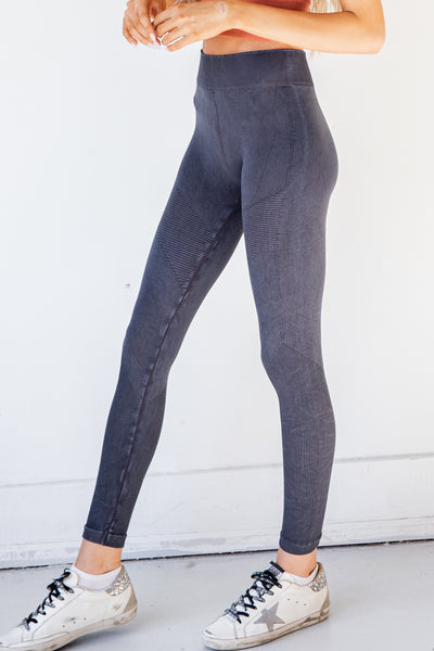 Seamless Ribbed Leggings side view