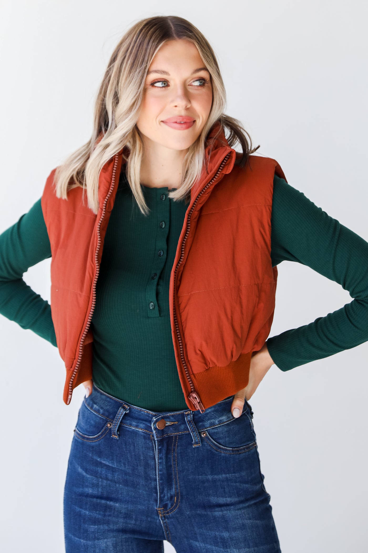 Cropped Puffer Vest close up