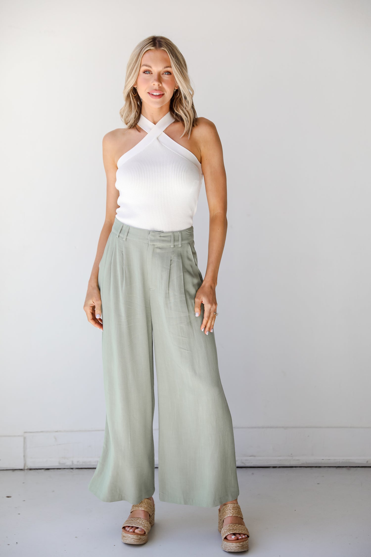 Linen Pants on dress up model